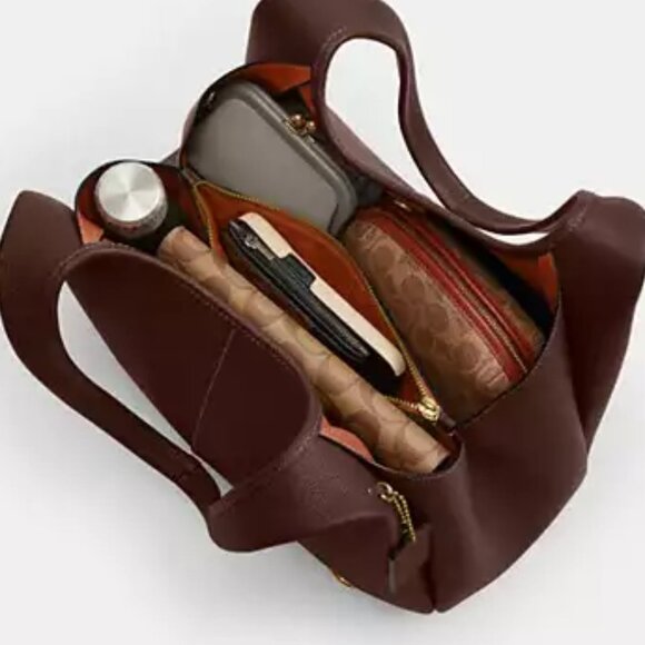 NWT ✅ Coach LANA Shoulder Bag CM544 MAPLE ⭐ NWT & DUST BAG - Picture 7 of 16